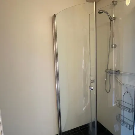 Sentral Og Romslig Naert Senja Appartement Finnsnes