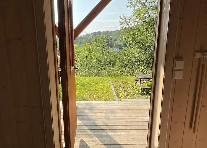 Sentral Og Romslig Naert Senja * Finnsnes