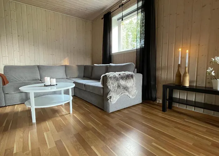 Sentral Og Romslig Naert Senja Apartmán