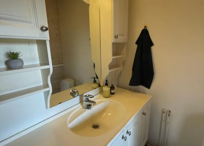 Sentral Og Romslig Naert Senja Apartmán *